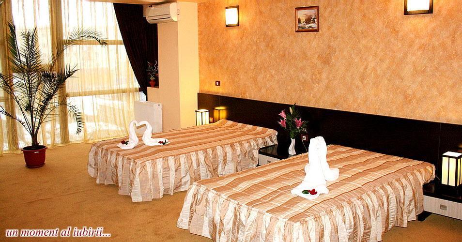Hotel Palace Târgu Jiu Habitación foto